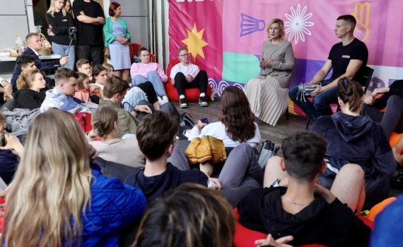 “Единая Россия” инициирует 100 новых предложений в области семейной политики “Единая Россия” инициирует 100 новых предложений в области семейной политики