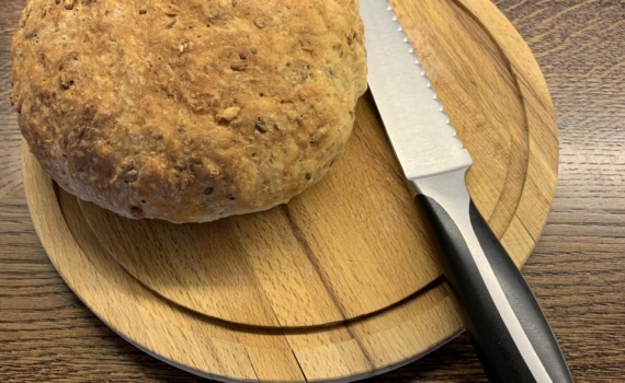 Не спешите выбрасывать: старая разделочная доска — секреты ухода, чтобы стала как новая Не спешите выбрасывать: старая разделочная доска — секреты ухода, чтобы стала как новая