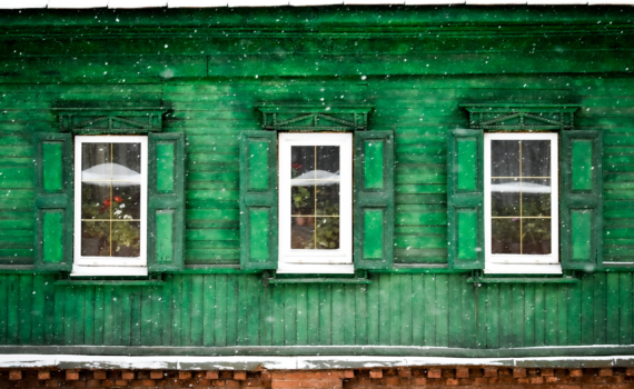 Мягкая сила: уплотнительная резинка на стеклопакете создает климат в доме — 3 признака катастрофы