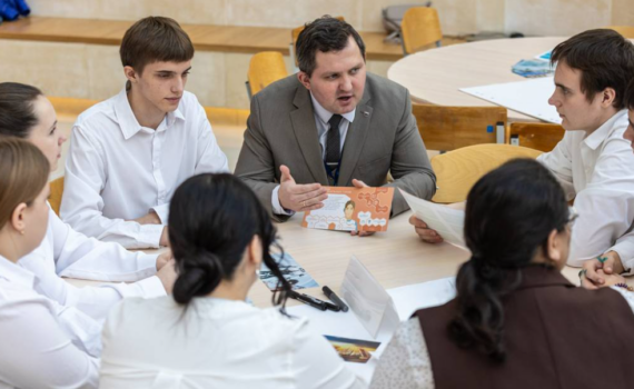 Профессионалы с младых ногтей Профессионалы с младых ногтей