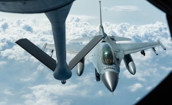 Эксперт: Прекращение огня между Израилем и Ливаном стало важным шагом к сделке между США и Ираном Эксперт: Прекращение огня между Израилем и Ливаном стало важным шагом к сделке между США и Ираном